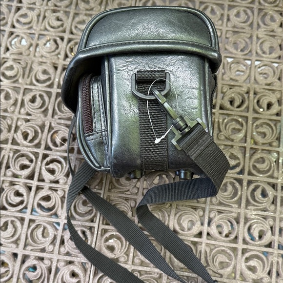 Panasonic Black Leather Camera bag - Picture 3 of 10